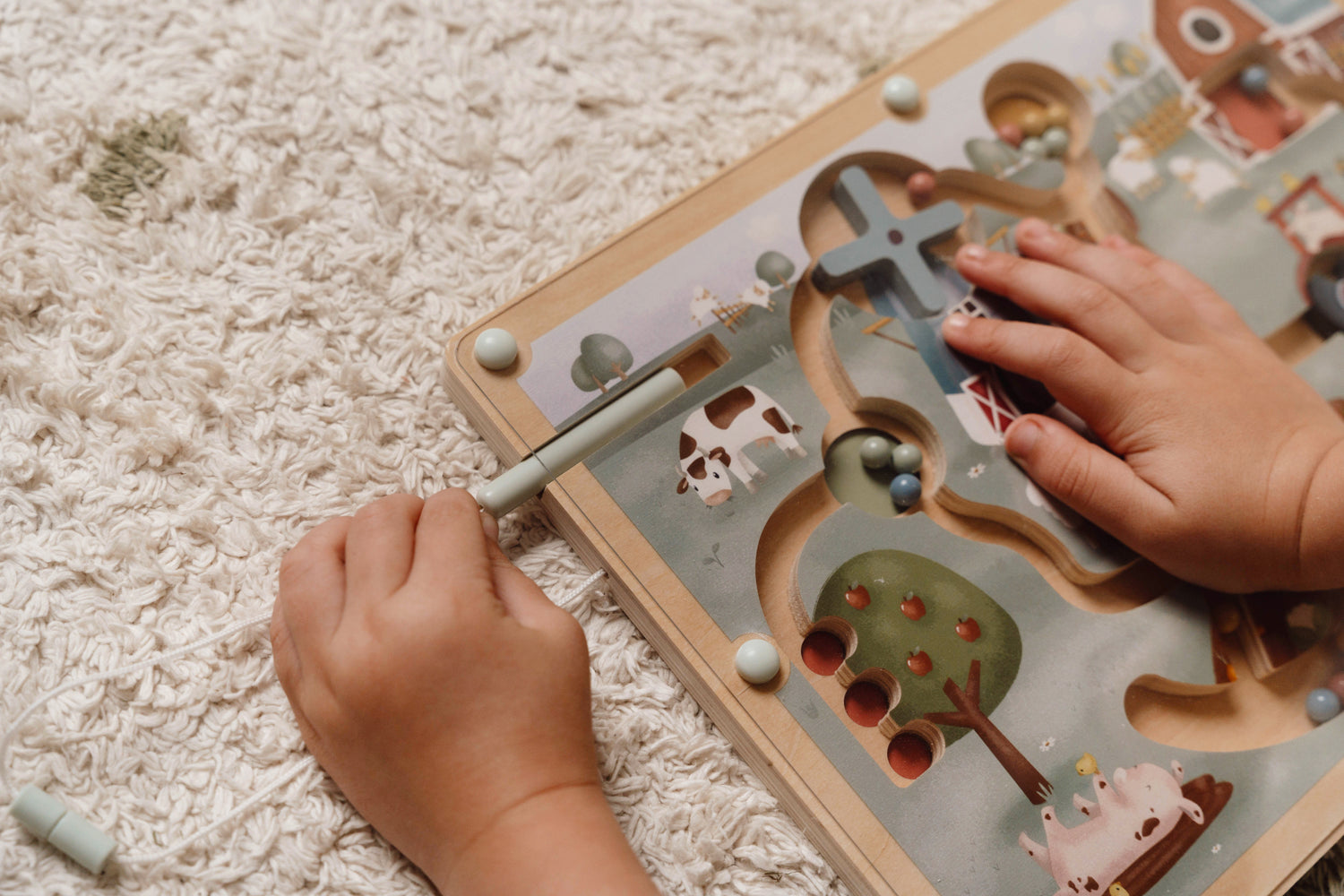 LD7164 Little Dutch Magnetic Maze Little Farm