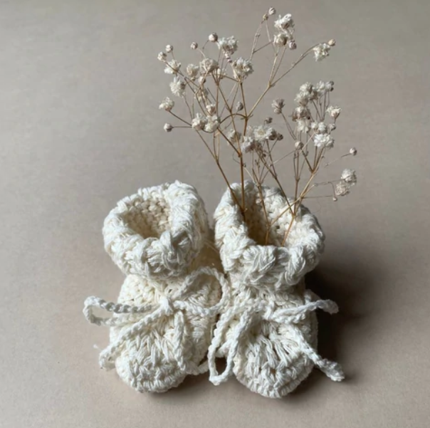 Gooseberry Fool Newborn Cotton Tie Booties - Cream - Gooseberry Fool, , Fox & Bramble