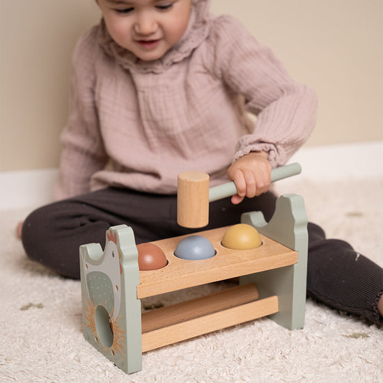 Little Dutch Pounding Bench - Little Farm